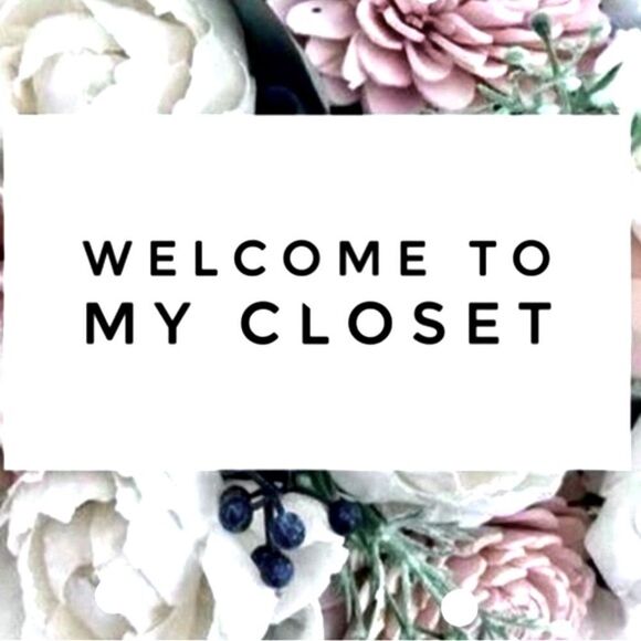 SXY l Elegant Silver Arm Sleeves Shimmery & Sheer, Gray Fuzzy, Fingerless Gloves - Picture 2 of 13